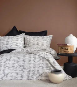 2 persoons beddengoed 240x220 cm+2 kussenslopen 63x63 cm katoensatijn