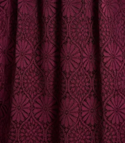 Bordeaux midi-jurk van kant met korte mouwen