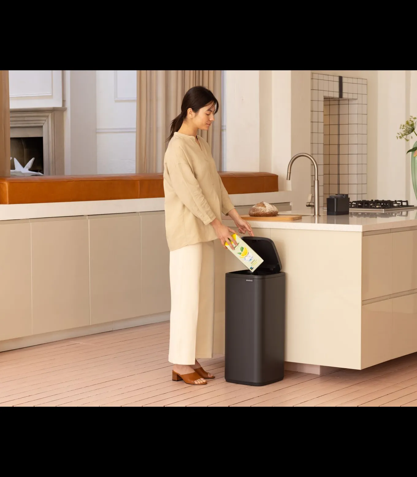 Brabantia Bo Touch Bin, 30 liter - Mineral Infinite Grey