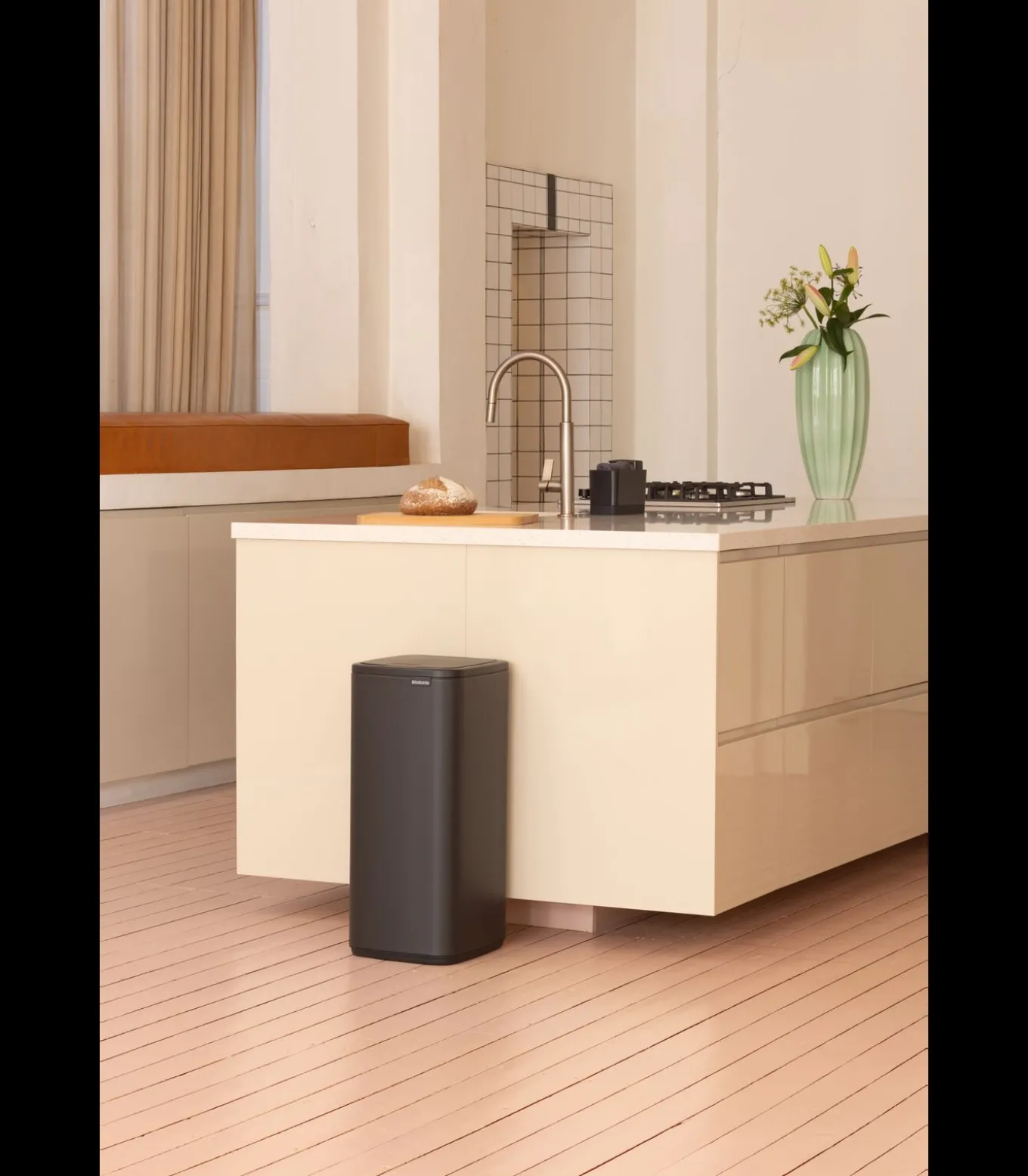 Brabantia Bo Touch Bin, 30 liter - Mineral Infinite Grey