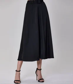 Brede riem uitlopende rok