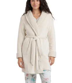 Climbing Toga Flowers