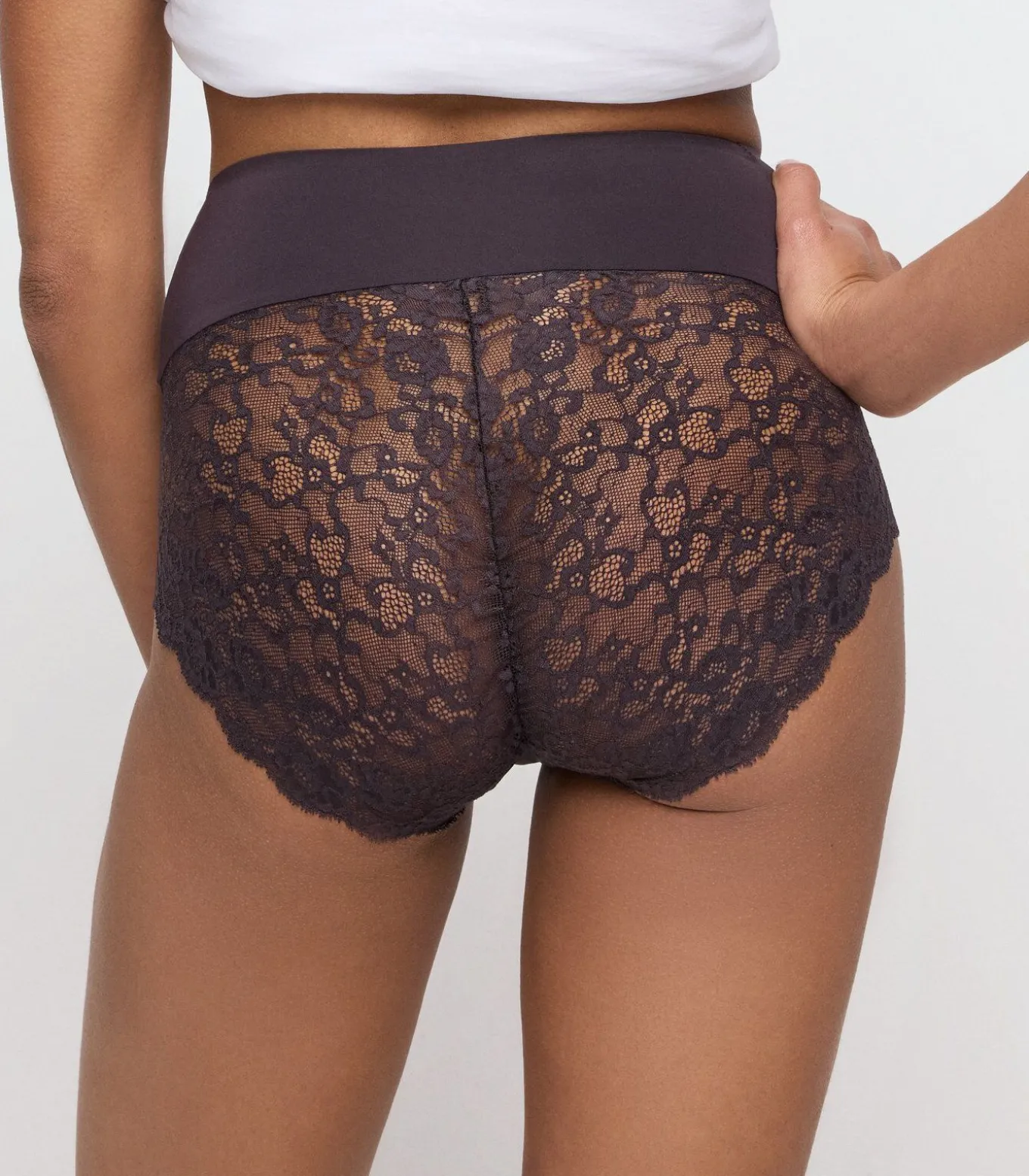 COLOR STUDIO sweet chocolate corrigerende tailleslip