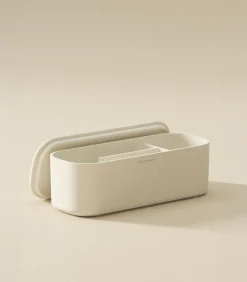 COSMIC ALIFE Plankpakket. Bevat een handdoekring en een opbergdoos met een minimalistisch en functioneel ontwerp. Set opbergaccessoires voor de Alife-gids. Parelwit.