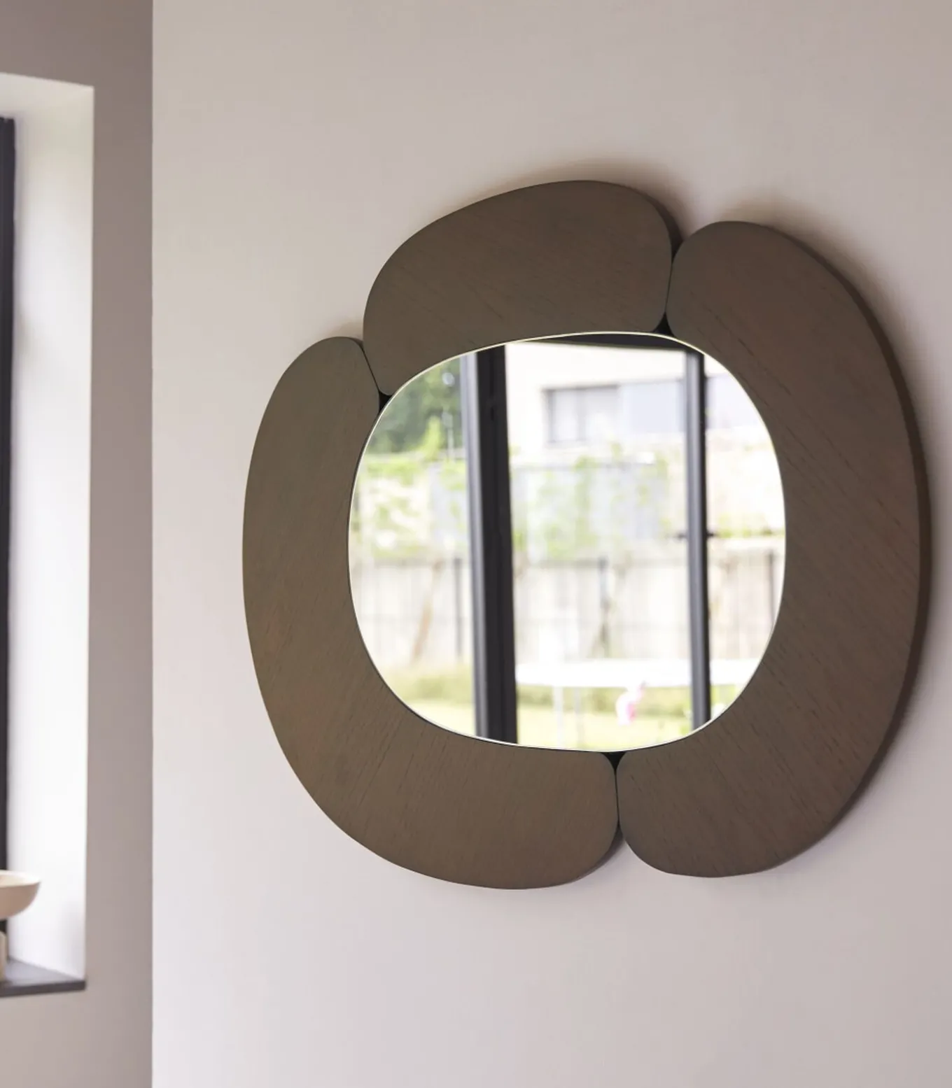 Eda - Ovale spiegel in donker mindihout 75 x 115 cm