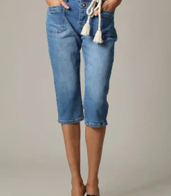 ELARA - Lange, casual bermudashort van slim-fit blauw denim