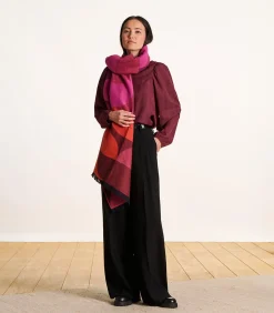 Gedessineerde rode sjaal van biologisch katoen