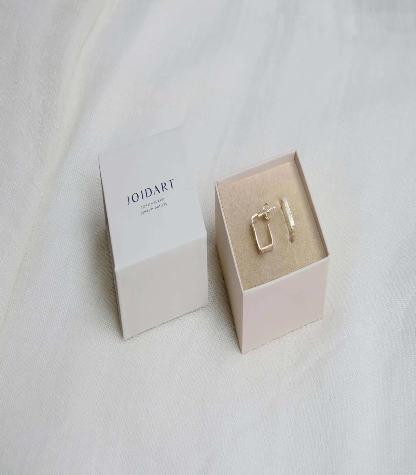 Kleine zilveren oorbellen Lignis fijn