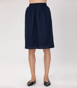 Korte broek van katoenen kant met oogjes