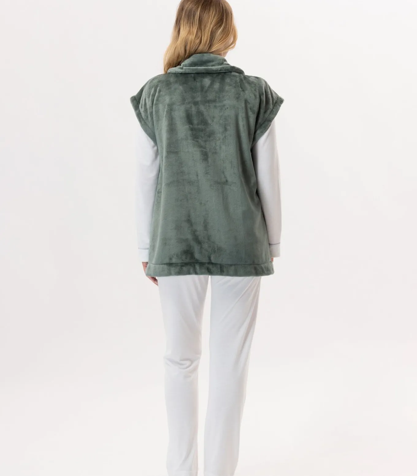 Korte mouwen jasje met knopen van pluche flanel ESSENTIEL H76A