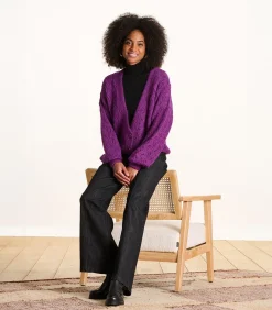 Korte paarse gilet in opengewerkte stof