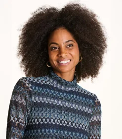 Lange jurk in petrolblauw met lange mouwen en haakwerk