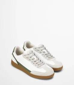 Sneaker Model Charlie