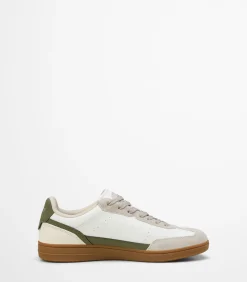 Sneaker Model Charlie