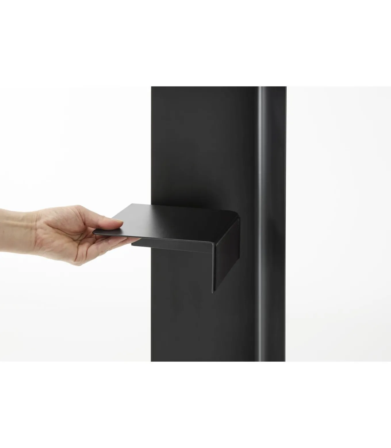 Tower Toiletrolhouder op wielen smal - Zwart