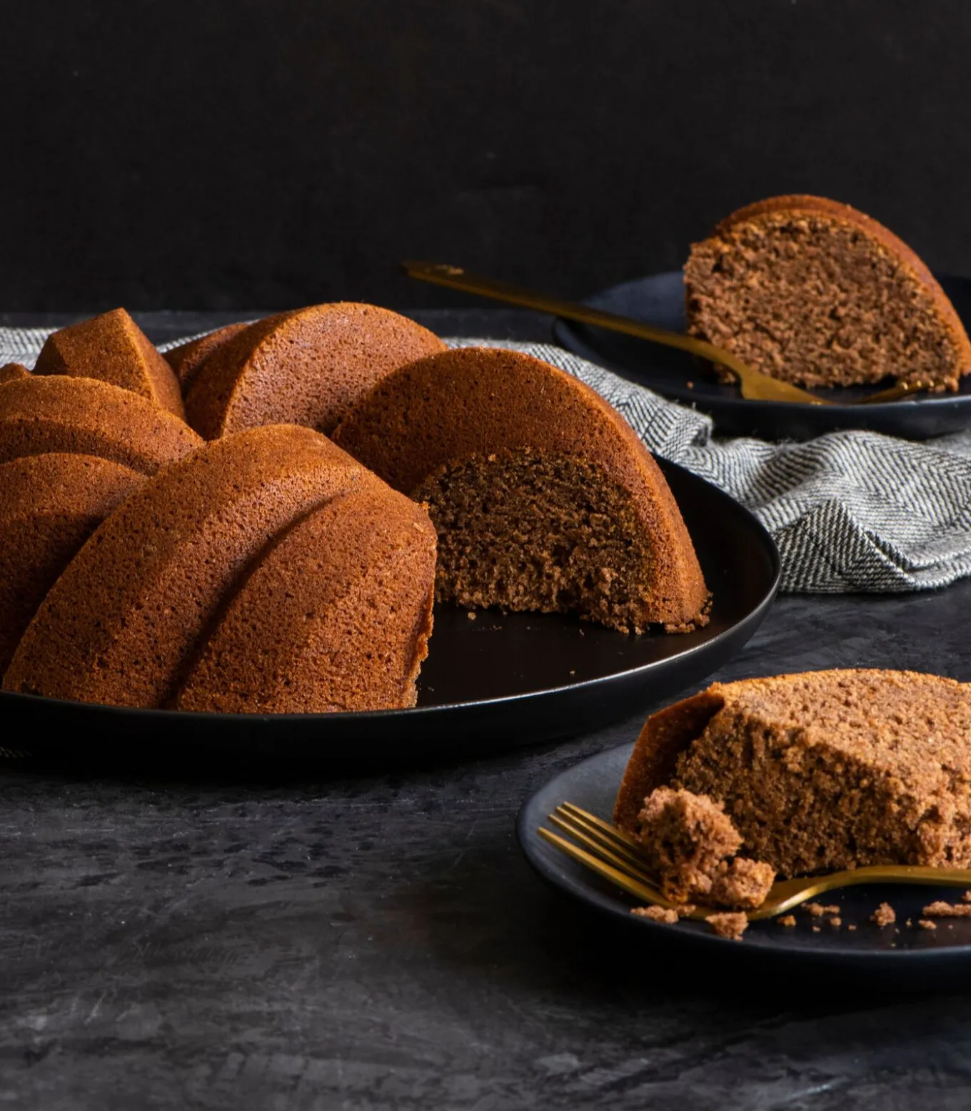 Tulband Bakvorm Braided Bundt Goud ø 27 cm / 3.5 liter