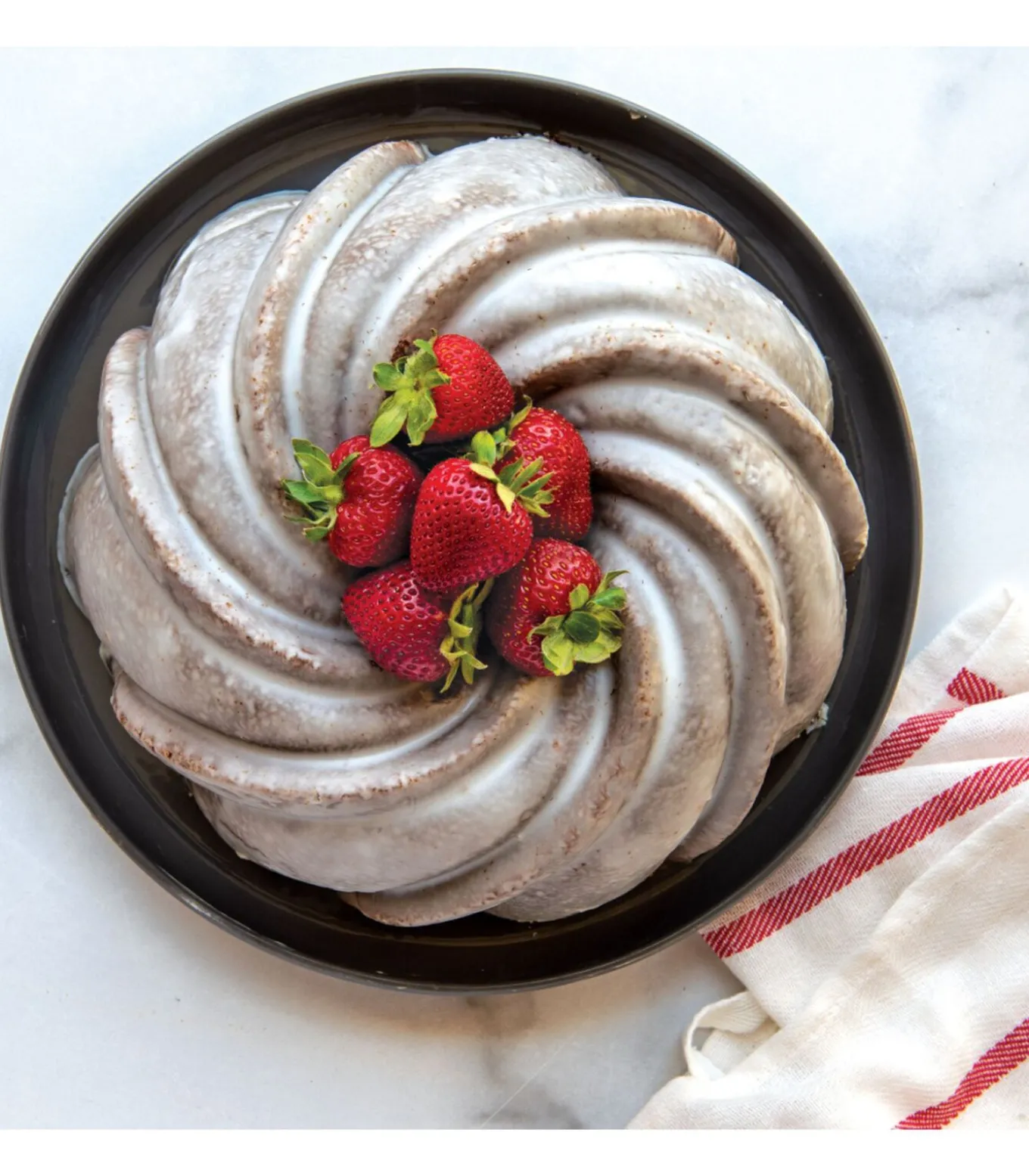 Tulband Bakvorm Swirl Bundt Goud ø 24 cm / 2.4 liter