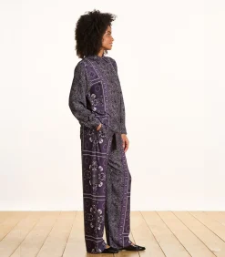 Wijde pruimkleurige blouse met sjaalprint in twill