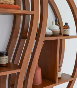 Ying Yang - Wandplank van massief teakhout