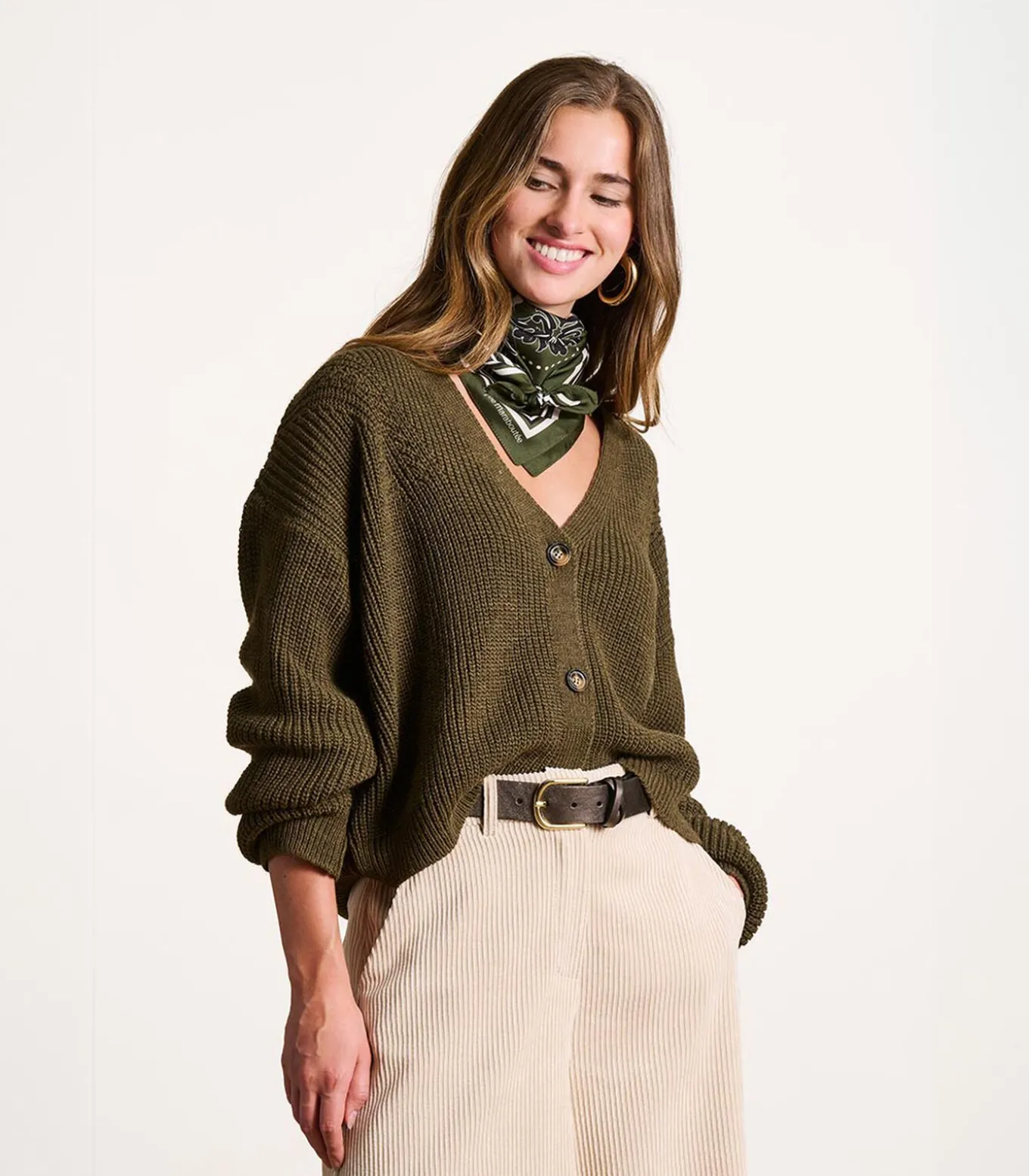 Zijde sjaal met kaki bandana print