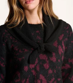 Zwarte driehoekige sjaal