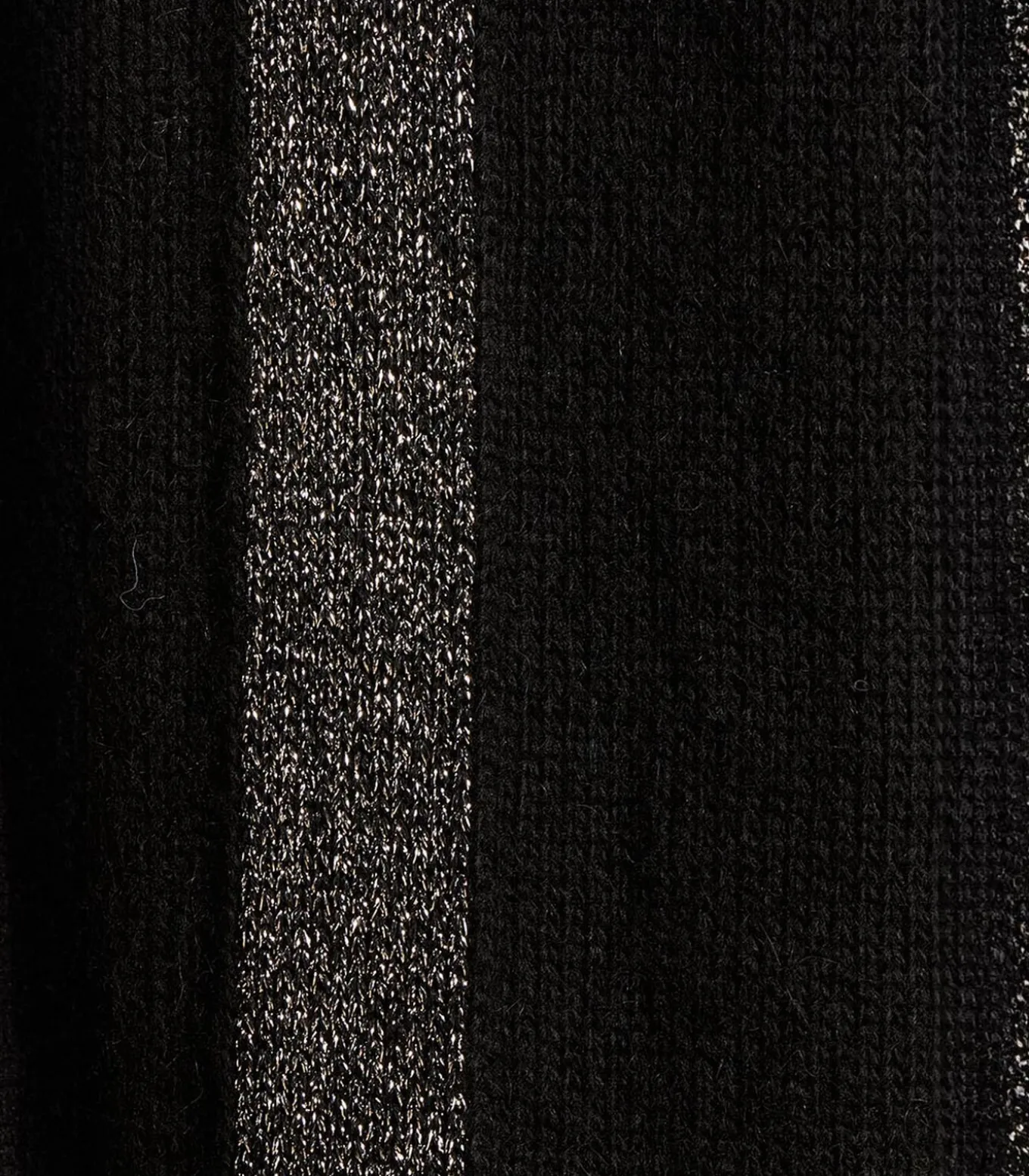 Zwarte gebreide sjaal met zilveren lurex